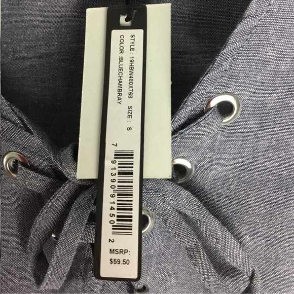 Harve Benard Women's Tank Top Lace Up
Grommet V Neck Size Small - Picture 3 of 8